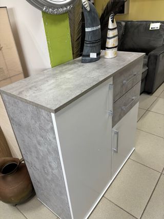 Buffet blanco y gris