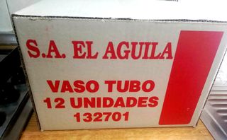 CAJA DE 12 VASOS DE TUBO NUEVOS, CERVEZA EL AGUILA