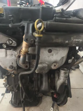 Despiece de motor de Opel 1.7 dti