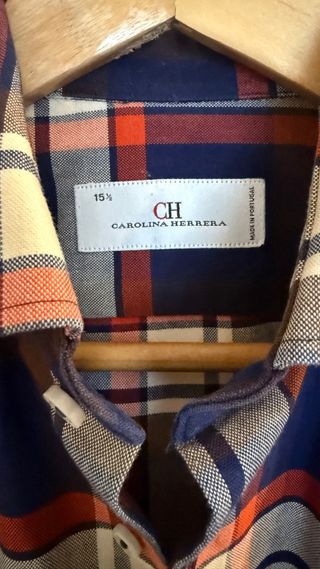 Camisa de cuadros azul y roja