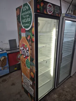 Nevera expositora refrigerada