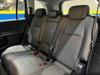 Mercedes-Benz GLB 180d 2021