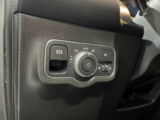 Mercedes-Benz GLB 180d 2021