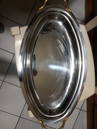 Portapesce ovale in metallo con manici