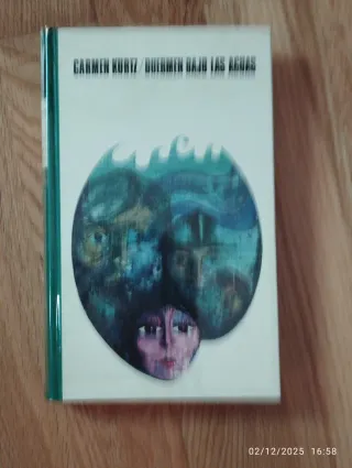 Duermen bajo las aguas