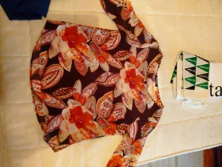 Camisa estampada floral de señora