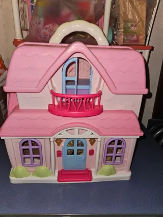 Casa de muñecas interactiva