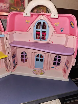 Casa de muñecas interactiva