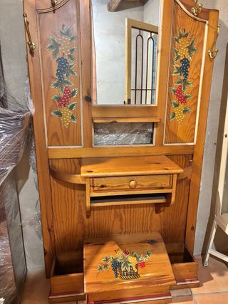 Recibidor rústico vintage con espejo