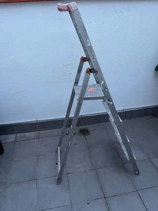 Escalera de 4 peldaños