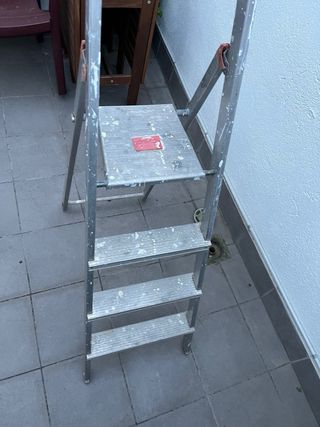 Escalera de 4 peldaños