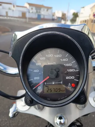 Suzuki Intruder M800 Moto Custom