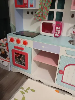 Cocinita niños muy colorida