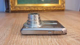 Cámara Digital Casio Exilim EX-S500 5MP