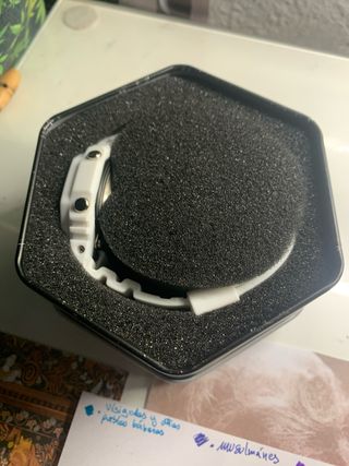 Reloj G-Shock Blanco Esfera Azul