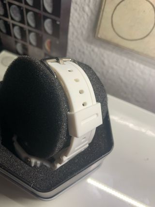 Reloj G-Shock Blanco Esfera Azul