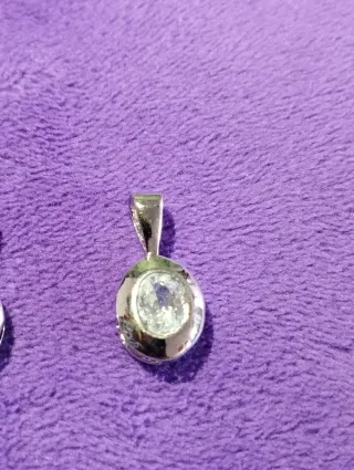 Colgante Plata Ley y Circonita Ovalada