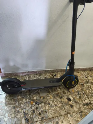 Patinete Eléctrico Xiaomi Negro/Azul
