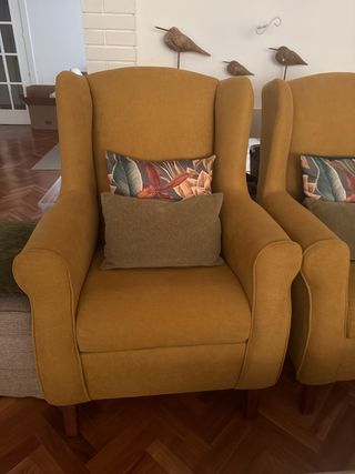 1 Sillón orejero mostaza