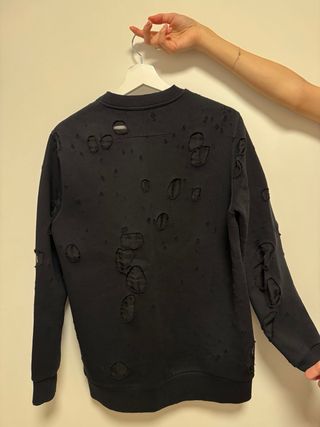 Sudadera Givenchy Paris Destroyed talla XS