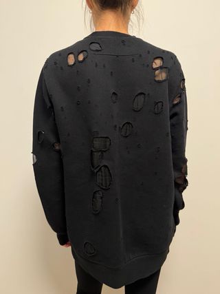 Sudadera Givenchy Paris Destroyed talla XS