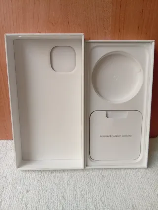 Scatola per IPHONE 15 PLUS