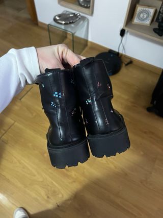 Botas Zara niña flores