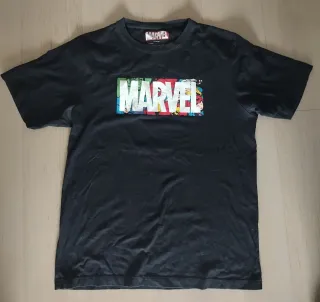 Camiseta Marvel Pull & Bear Hombre Negra