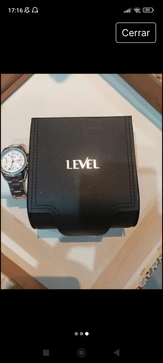 Reloj level Mujer Plata y Blanco.