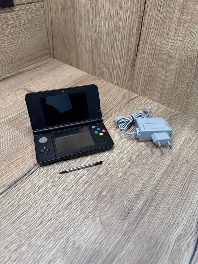 Nuovo Nintendo 3DS doppio ips + cover