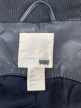 Cazadora Levi’s de cuero. Talla S