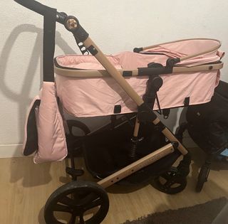 Cochecito bebé rosa