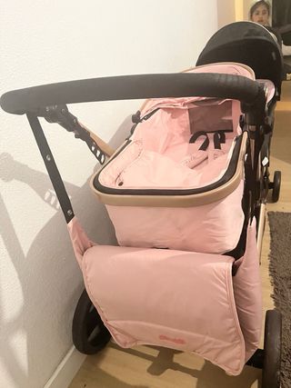 Cochecito bebé rosa