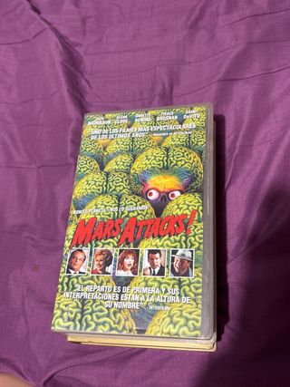 Películas VHS: Gladiator, Mars Attacks!, Waterworl