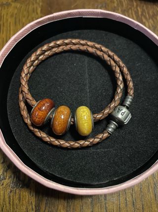 Pulsera Pandora Cuero Marrón Charms Madera