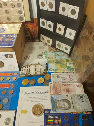 Colección Monedas, Billetes y Medallas