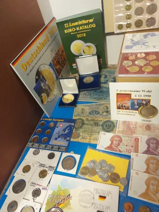 Colección Monedas, Billetes y Medallas