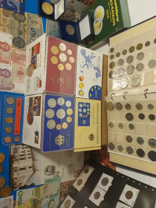 Colección Monedas, Billetes y Medallas