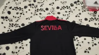 Chaqueta Adidas Sevilla Negra. Entrega inmediata
