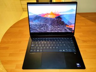 HP Omnibook X-Flip Intel Core Ultra 7