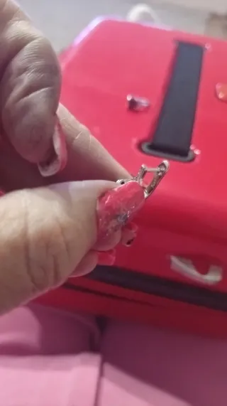 Conjunto de pendientes y anillo