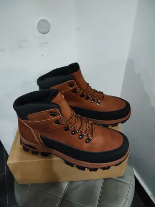 Scarponcini Trekking Uomo N.43