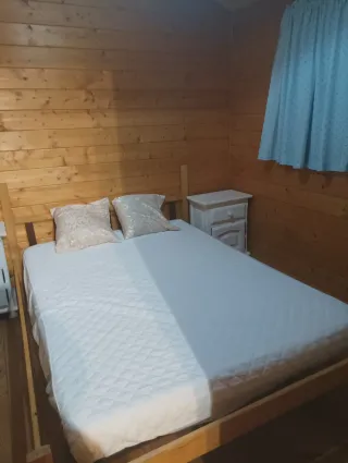 Se alquila casa de madera