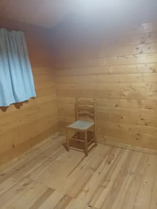 Se alquila casa de madera