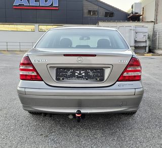 Mercedes-Benz Clase C 2004