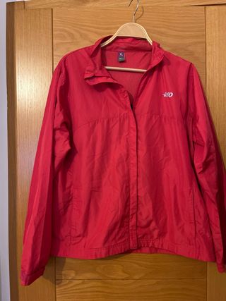 Cortavientos fucsia talla XL