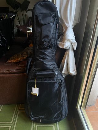 Guitarra Alhambra 1 C HT (Hybrid Terra)