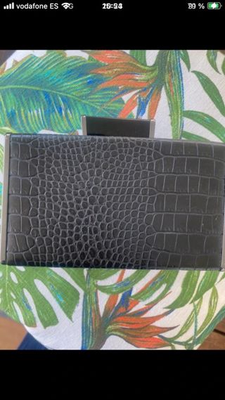 Bolso negro efecto piel cocodrilo