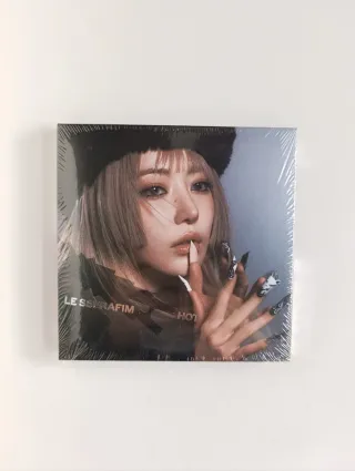 LE SSERAFIM - HOT (Compact Edition) SAKURA