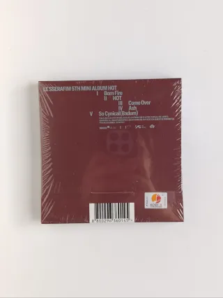 LE SSERAFIM - HOT (Compact Edition) SAKURA